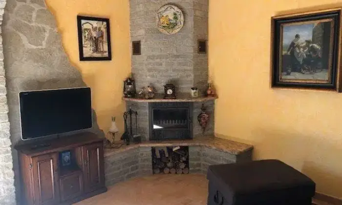 Rexer-Plesio-Villa-plurifamiliare-via-per-Barna-Plesio-SALONE