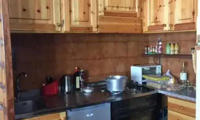 Rexer-Valleve-Bilocale-arredato-in-affito-CUCINA