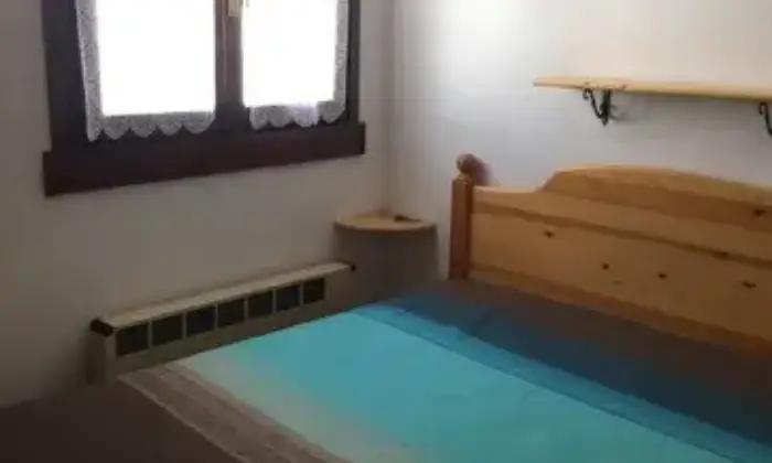 Rexer-Valleve-Bilocale-arredato-in-affito-CAMERA-DA-LETTO
