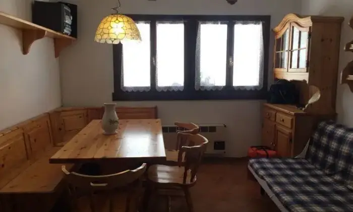 Rexer-Valleve-Bilocale-arredato-in-affito-SALONE