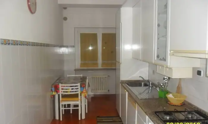 Rexer-Pescara-Affitto-in-Centro-Pescara-CUCINA