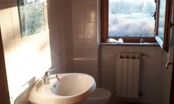 Rexer-Scandriglia-Mansarda-in-affitto-a-Scandriglia-BAGNO
