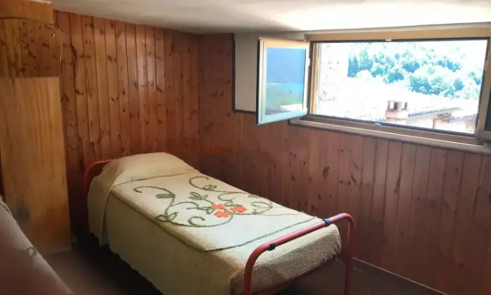 Rexer-Petrella-Salto-Casa-indipendente-in-affitto-in-via-Sallustio-CAMERA-DA-LETTO