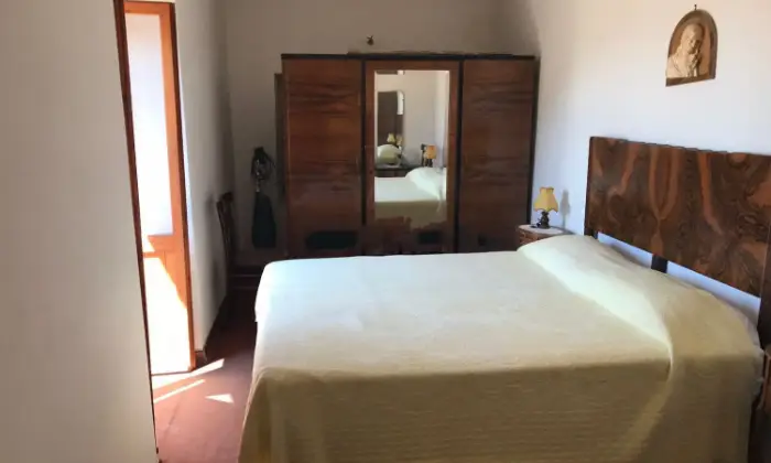 Rexer-Petrella-Salto-Casa-indipendente-in-affitto-in-via-Sallustio-CAMERA-DA-LETTO