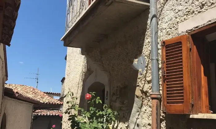Rexer-Petrella-Salto-Casa-indipendente-in-affitto-in-via-Sallustio-ALTRO