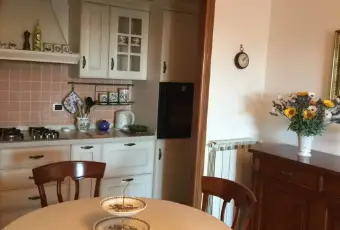 Rexer-Trevignano-Romano-Trilocale-in-affito-CUCINA