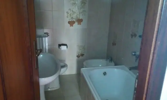 Rexer-Anzio-Trilocale-via-Flavia-Anzio-BAGNO