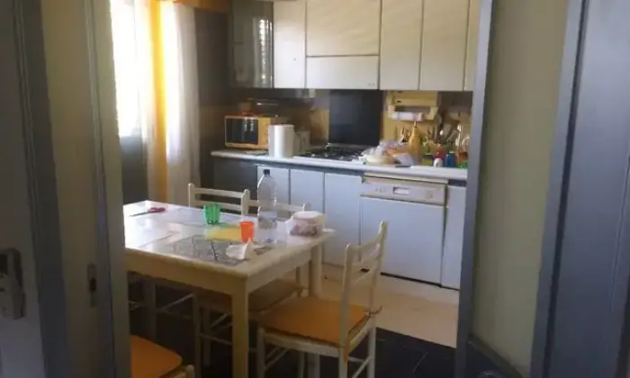 Rexer-Itri-AFFITTO-CON-RISCATTOVilla-in-Contrada-Vagnoli-a-Itri-CUCINA