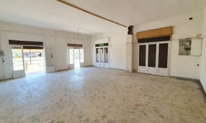 Rexer-Castel-Volturno-Locale-commerciale-in-affito-ALTRO
