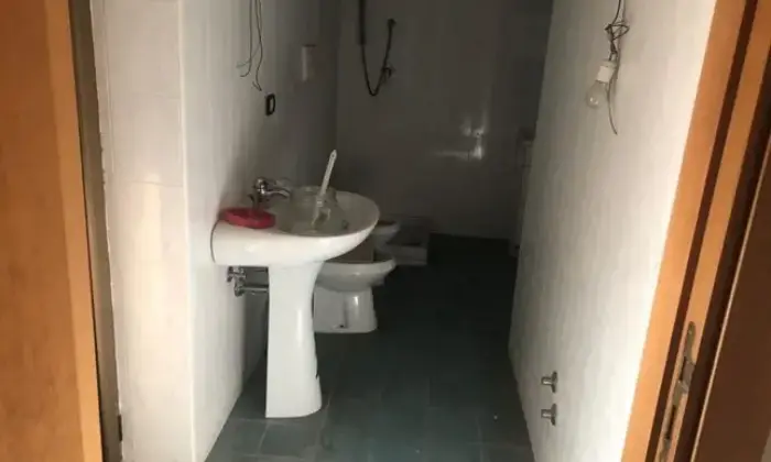 Rexer-Siano-Trilocale-in-affitto-in-via-Roma-BAGNO