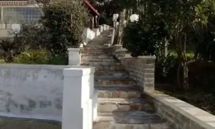 Rexer-Marano-di-Napoli-Villa-in-vendita-in-via-Torre-Dentice-Marano-di-Napoli-GIARDINO