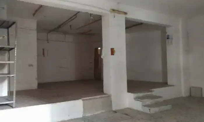 Rexer-Napoli-Locale-commerciale-in-affito-ALTRO