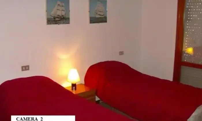 Rexer-Santo-Stefano-di-Magra-SANTO-STEFANO-DI-MAGRA-AFFITTO-BELLAPPARTAMENTO-CAMERA-DA-LETTO