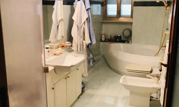 Rexer-Villaricca-Appartamento-in-affitto-BAGNO