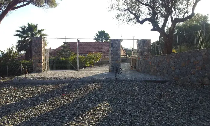 Rexer-Camerota-Villa-Panoramica-al-Grezzo-con-Parco-di-mq-Espandibile-a-mq-NEL-CUORE-DEL-CILENTO-Esterno
