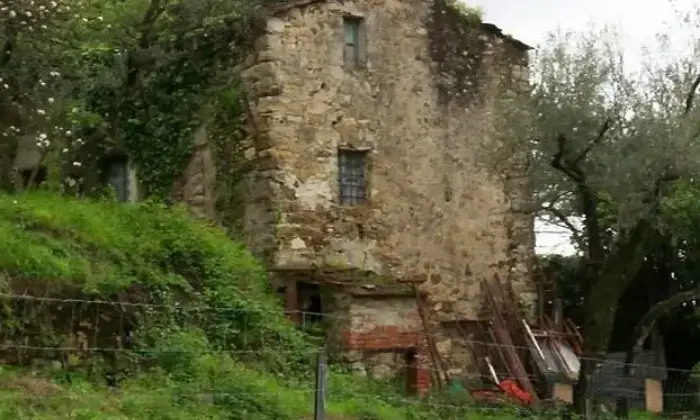 Rexer-Fosdinovo-Rustico-con-terreno-vista-mare-ALTRO