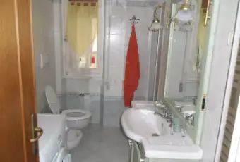 Rexer-Ameglia-Quadrilocale-in-affito-BAGNO