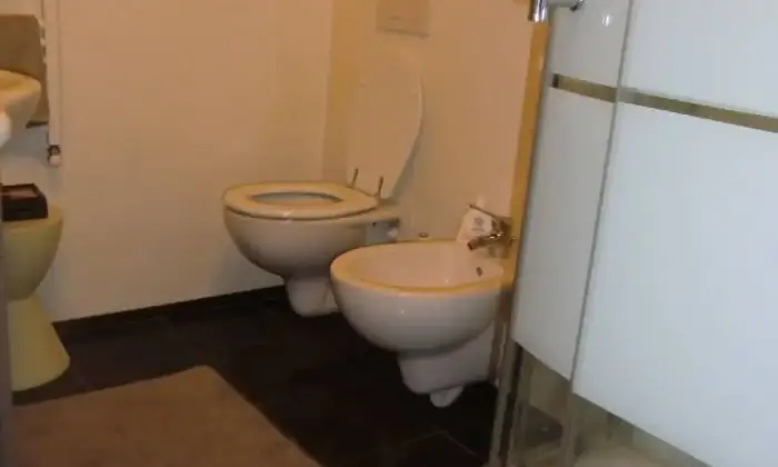 Rexer-Firenze-AFFITTO-CON-RISCATTOAppartamento-via-Antonio-Pacinotti-Firenze-BAGNO