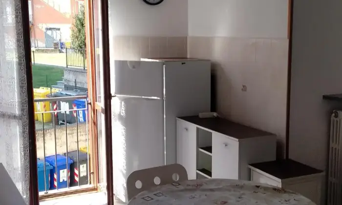 Rexer-Pavia-Ampio-bilocale-arredato-mobili-nuovi-stabile-recente-ottime-finiture-SALONE