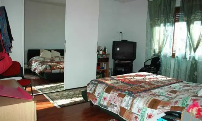 Rexer-La-Spezia-Appartamento-al-primo-ed-ultimo-piano-CAMERA-DA-LETTO