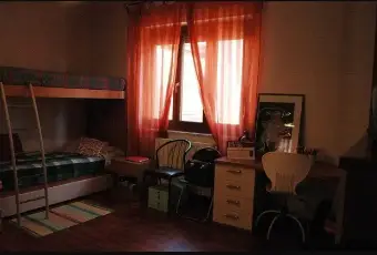 Rexer-La-Spezia-Appartamento-al-primo-ed-ultimo-piano-CAMERA-DA-LETTO
