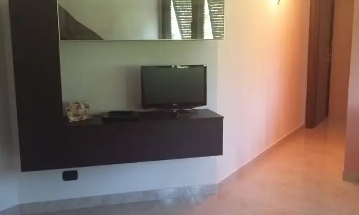 Rexer-Carrodano-Vendita-Rent-To-Buy-Mansarda-via-Aurelia-Carrodano-SALONE