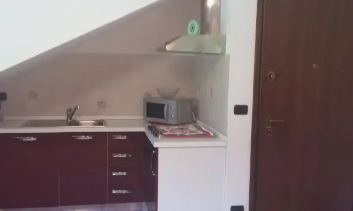 Rexer-Carrodano-Vendita-Rent-To-Buy-Mansarda-via-Aurelia-Carrodano-CUCINA