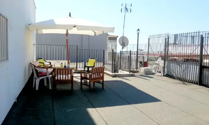 Rexer-Manfredonia-Appartamento-Manfredi-Centro-Storico-TERRAZZO