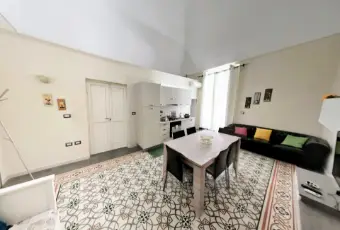 Rexer-Manfredonia-Appartamento-Manfredi-Centro-Storico-SALONE