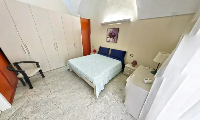 Rexer-Manfredonia-Appartamento-Manfredi-Centro-Storico-CAMERA-DA-LETTO