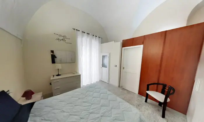 Rexer-Manfredonia-Appartamento-Manfredi-Centro-Storico-CAMERA-DA-LETTO