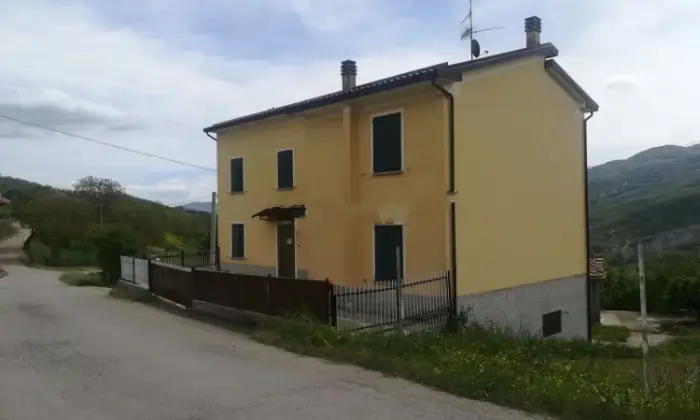 Rexer-Toano-Affitto-a-riscatto-casa-di-paese-in-via-Prevedelli-ALTRO