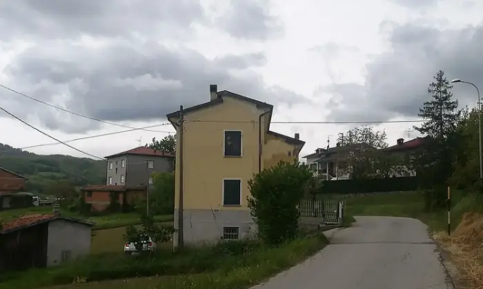 Rexer-Toano-Affitto-a-riscatto-casa-di-paese-in-via-Prevedelli-ALTRO