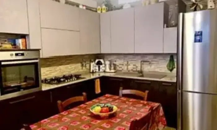 Rexer-Colle-di-Val-dElsa-Vendesi-terratetto-nuovo-No-Condominio-ammobiliato-Cucina