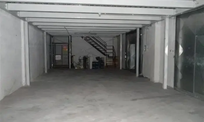 Rexer-Prato-Magazzino-in-affitto-in-via-traversa-pistoiese-a-Prato-ALTRO