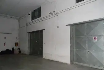 Rexer-Prato-Magazzino-in-affitto-in-via-traversa-pistoiese-a-Prato-SALONE