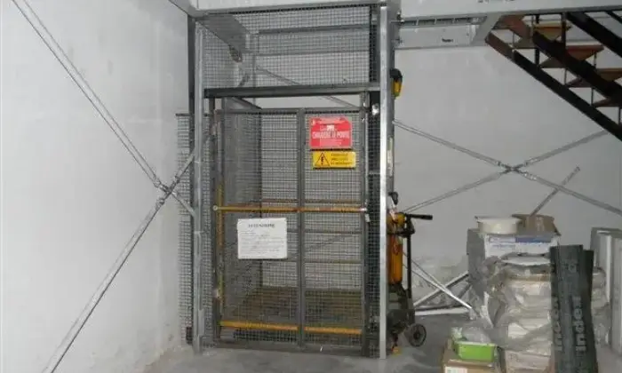 Rexer-Prato-Magazzino-in-affitto-in-via-traversa-pistoiese-a-Prato-ALTRO