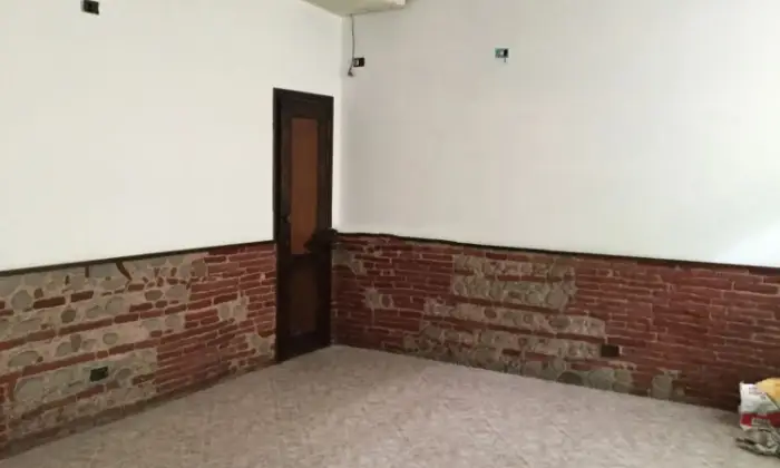 Rexer-Beinette-Locale-in-affitto-in-via-XXIV-Maggio-ALTRO
