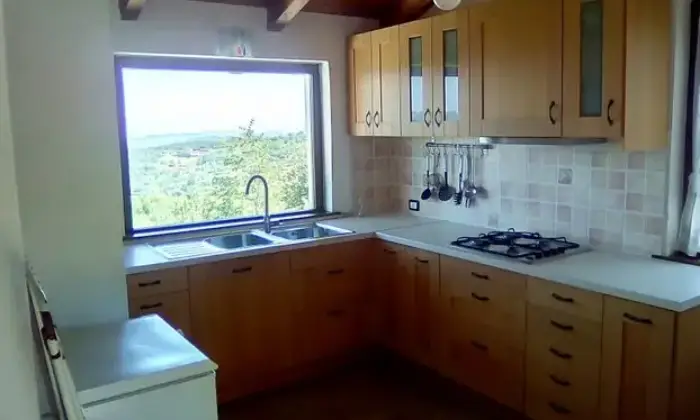 Rexer-Pezzolo-Valle-Uzzone-Affitto-con-riscatto-casa-indipendente-completamente-arredata-CUCINA