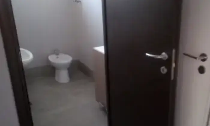 Rexer-Acqui-Terme-Negozio-locale-commerciale-BAGNO