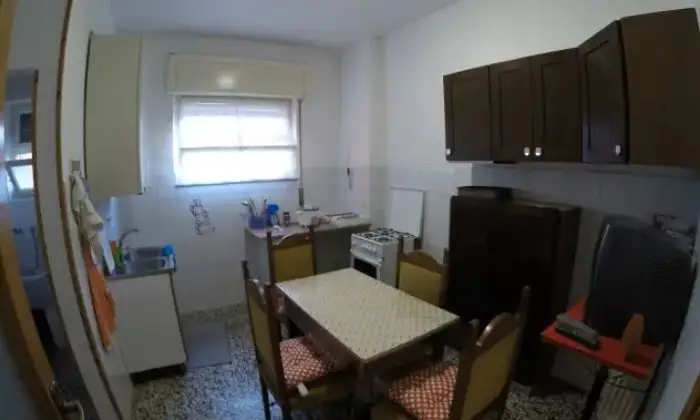 Rexer-Novara-Affitto-stanza-doppia-CUCINA