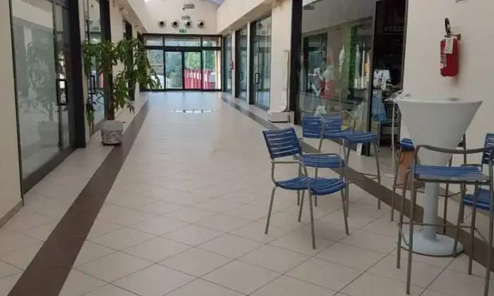 Rexer-Collazzone-Locale-in-affitto-in-via-dellOsteria-Collazzone-ALTRO