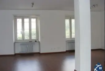 Rexer-Pinerolo-Ufficio-completamente-ristrutturato-SALONE