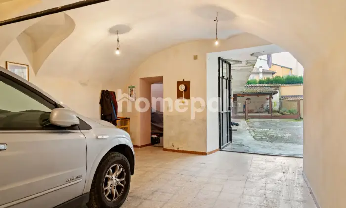 Rexer-Novi-Ligure-CONFORTEVOLE-TRILOCALE-CON-BOX-GARAGE