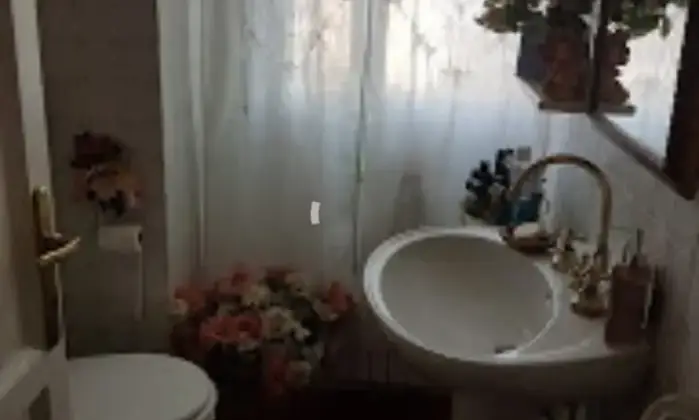 Rexer-Monzuno-Casa-indipendente-adatta-a-poliedrici-usi-BAGNO