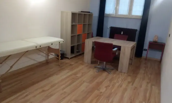 Rexer-Torino-Affitto-Stanza-in-studioufficio-a-psicoterapeuta-psicologa-nutrizionista-osteopata-SALONE
