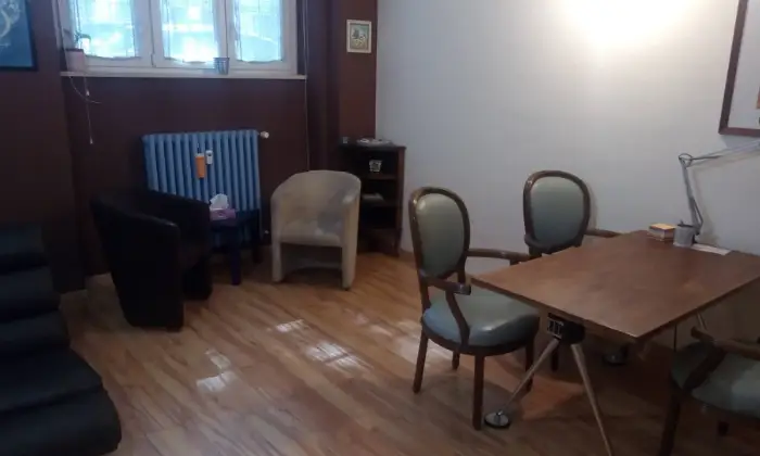 Rexer-Torino-Affitto-Stanza-in-studioufficio-a-psicoterapeuta-psicologa-nutrizionista-osteopata-SALONE