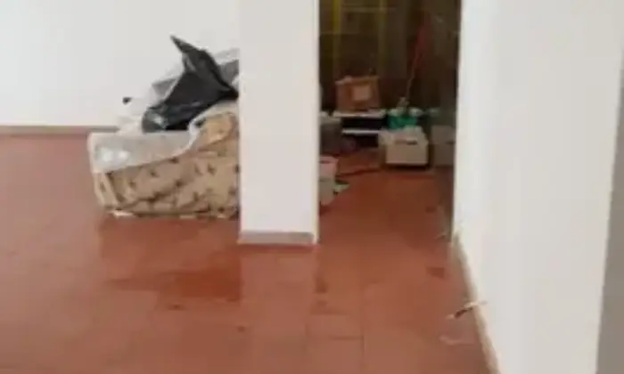 Rexer-Squinzano-Locale-in-vendita-in-via-Papa-Giovanni-Paolo-I-ALTRO