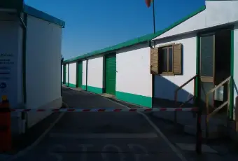 Rexer-Bari-FITTASI-BOX-LOCALI-E-CAPANNONI-AD-USO-DEPOSITO-E-UFFICIO-CUSTODITI-E-VIGILATI-H-GARAGE