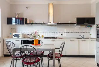 Rexer-Villanova-del-Battista-Rustico-con-giardino-Villanova-del-Battista-CUCINA